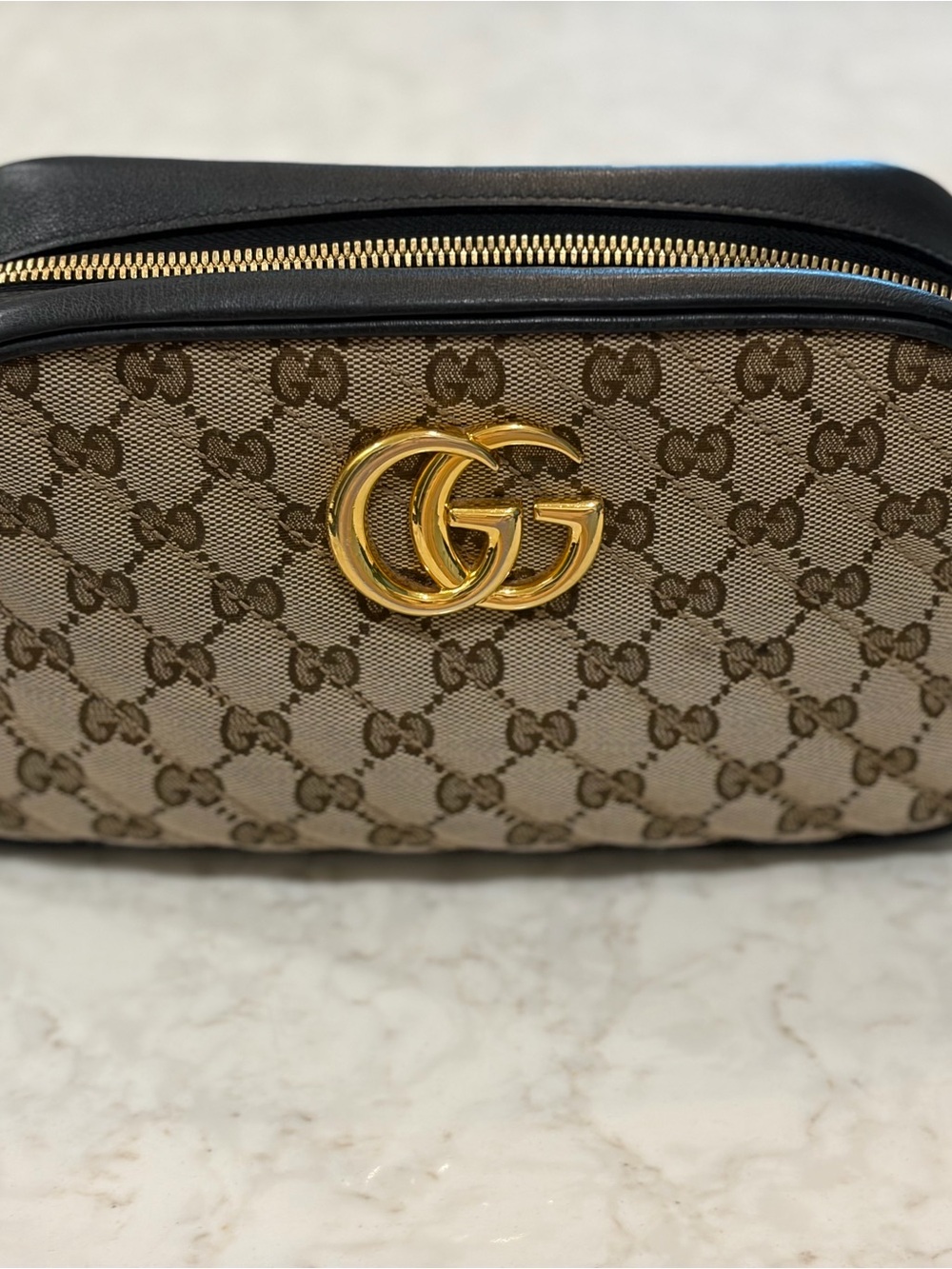 Gucci Beige Brown GG Supreme Crossbody Bag with Gold Hardware - Picture 2 of 11